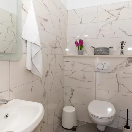 Apartment Zelenika By Guide Ploce (Dubrovnik-Neretva)